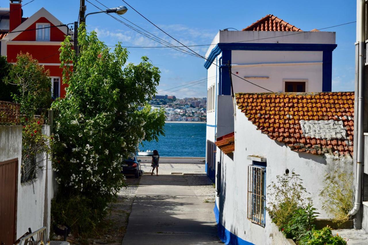 Вилла Fisherman'S House - A Boat Ride From Lisbon Trafaria Экстерьер фото